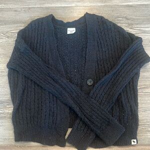 Cardigan style sweater